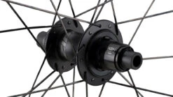 ZIPP 303 Firecrest® Carbon Tubeless Disc Center Lock Laufradsatz -Günstige Fahrräder 340769